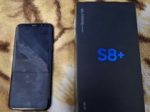 Продам телефон Samsung s8 plus 4оперативная 64внутреняя память